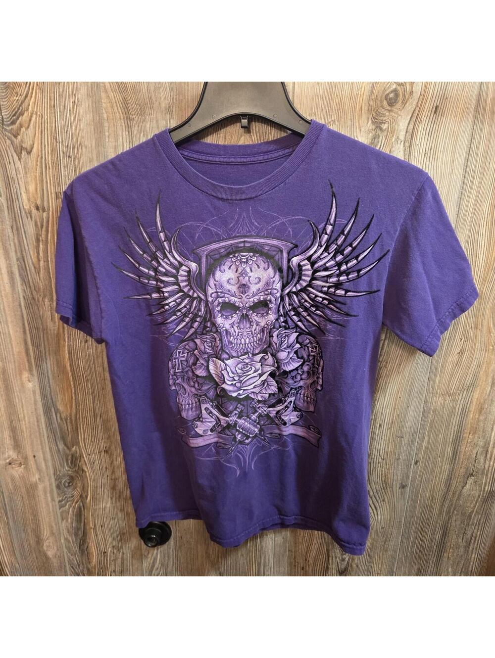 Purple Gothic Sugar Skull Wing Rose Tattoo Art Graphic T-Shirt Size Large??